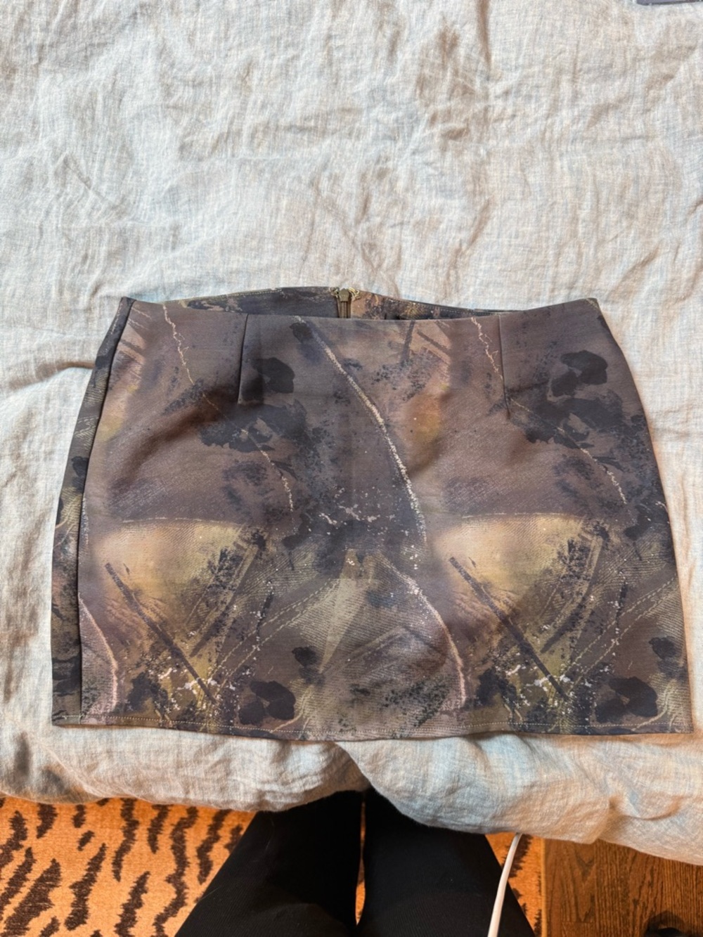 White Fox Boutique Brown & Black Abstract Mini Skirt